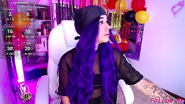 AliceWalker 11 online show from 27, 9, 2025