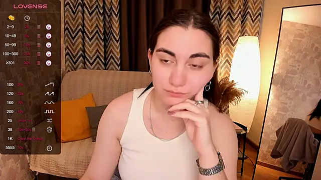 hannacheekss  online show from 14, 2, 2025