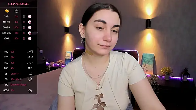 hannacheekss  online show from 28, 2, 2025