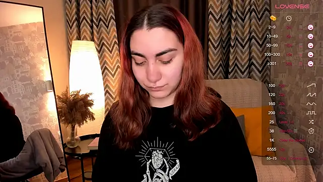 hannacheekss  online show from 6, 10, 2025