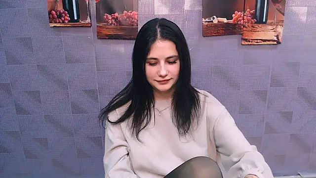 Snapshot of AliceSexyyy_ chatting on 12, 1, 2025 AliceSexyyy online show from 12, 1, 2025