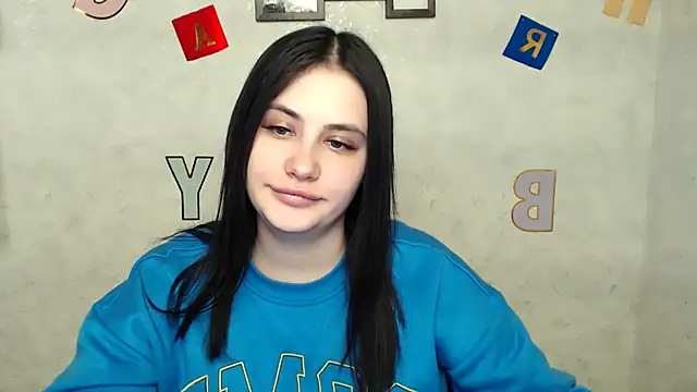 Snapshot of AliceSexyyy_ chatting on 17, 2, 2025 AliceSexyyy online show from 17, 2, 2025