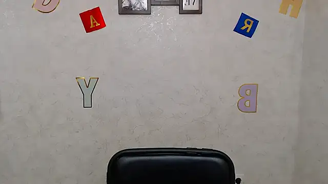 Snapshot of AliceSexyyy_ chatting on 25, 2, 2025 AliceSexyyy online show from 25, 2, 2025