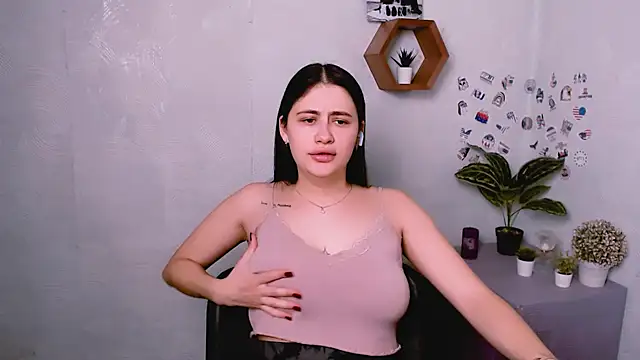 Snapshot of AliceSexyyy_ chatting on 17, 9, 2025 AliceSexyyy online show from 17, 9, 2025