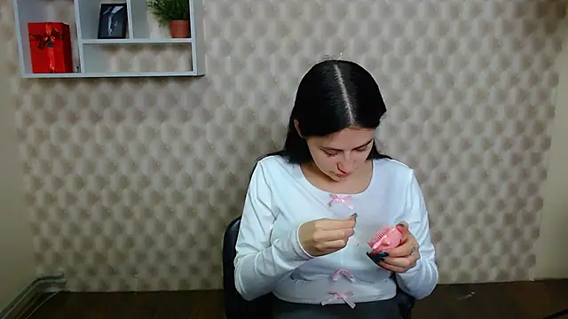 Snapshot of AliceSexyyy_ chatting on 22, 11, 2025 AliceSexyyy online show from 22, 11, 2025