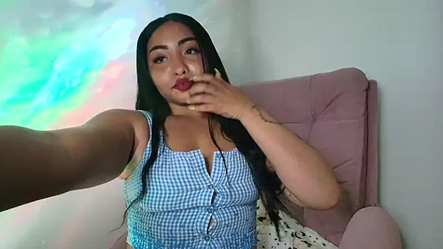 Snapshot of Dailyn_Adams chatting on 15, 12, 2024 Dailyn Adams online show from 15, 12, 2024