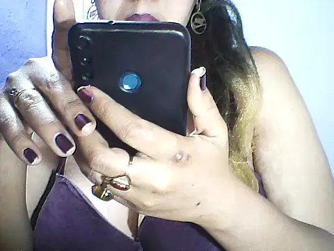 layanah12 online show from 12, 10, 2025