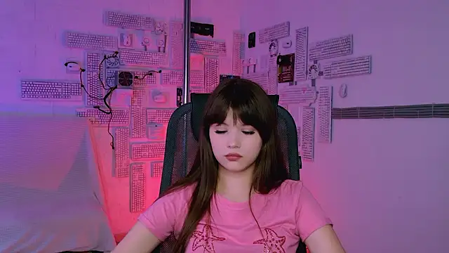 EvaThopson online show from 7, 3, 2026