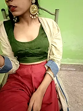 Snapshot of EACH_555 chatting on 24, 11, 2025 EACH 555 online show from 24, 11, 2025