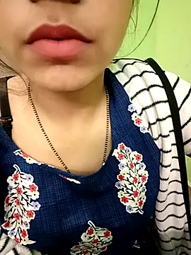 Snapshot of EACH_555 chatting on 13, 12, 2025 EACH 555 online show from 13, 12, 2025