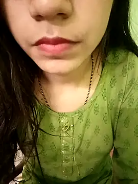 Snapshot of EACH_555 chatting on 17, 12, 2025 EACH 555 online show from 17, 12, 2025