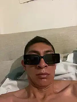 Snapshot of 666snek chatting on 5, 7, 2026 666snek online show from 5, 7, 2026