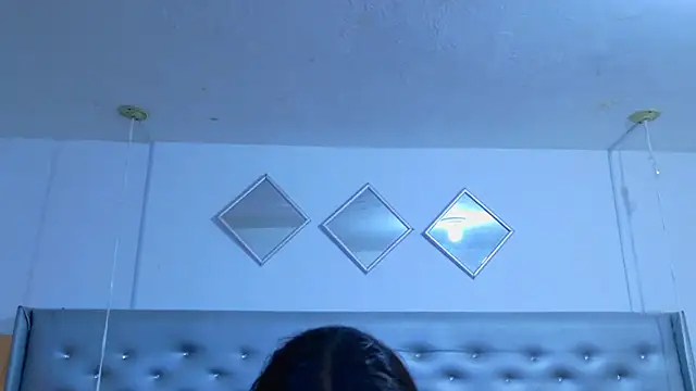 EileenBenzon online show from 17, 7, 2026