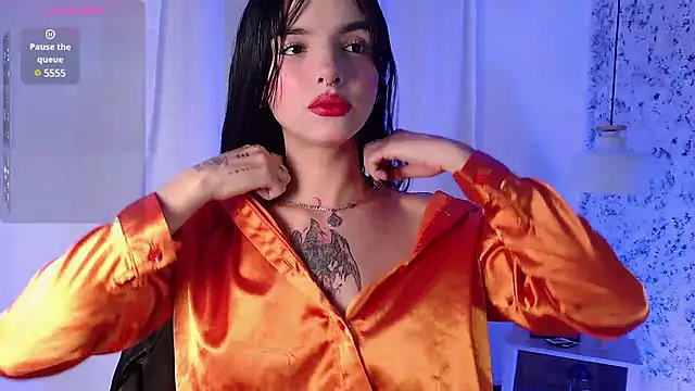 Layla crazybaby  online show from 21, 1, 2025