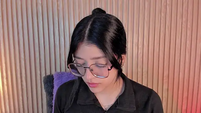 Snapshot of lana_dol chatting on 8, 11, 2025 lana dol online show from 8, 11, 2025