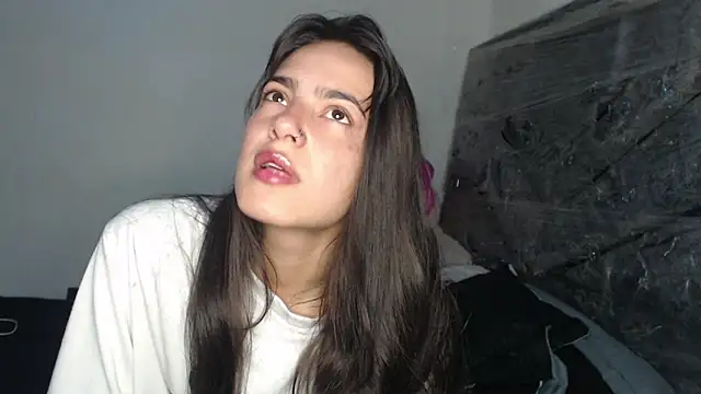 skinny sweet2411 online show from 4, 3, 2026