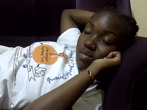 Snapshot of Chichii- chatting on 25, 2, 2025 Chichii- online show from 25, 2, 2025