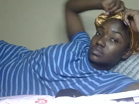 Snapshot of Chichii- chatting on 9, 3, 2025 Chichii- online show from 9, 3, 2025