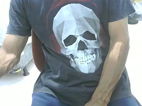 Snapshot of bbehemothh chatting on 4, 2, 2025 bbehemothh online show from 4, 2, 2025