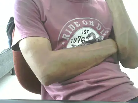 Snapshot of bbehemothh chatting on 9, 2, 2025 bbehemothh online show from 9, 2, 2025