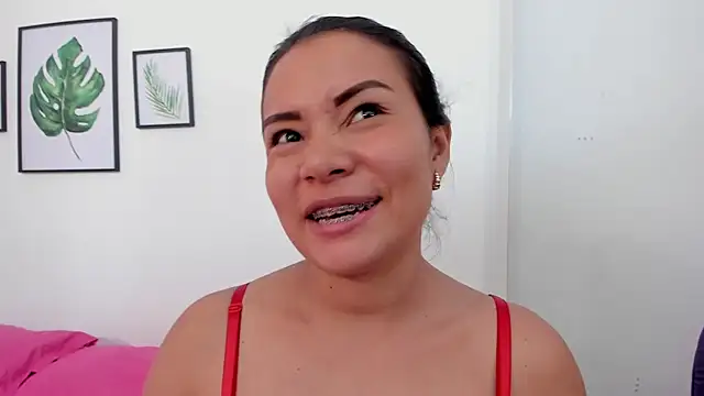 Snapshot of Rousse_blue chatting on 10, 12, 2024 Rousse blue online show from 10, 12, 2024