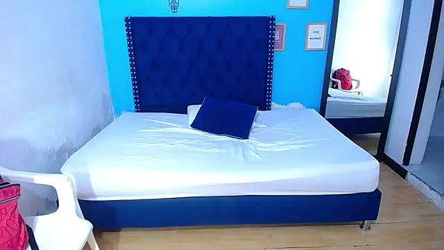 kinky redhead18 online show from 29, 9, 2025