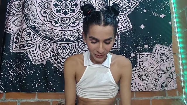 Snapshot of liissa_0 chatting on 9, 10, 2025 liissa 0 online show from 9, 10, 2025