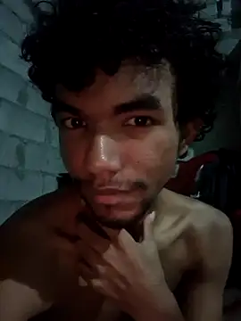 Snapshot of Reynold2608 chatting on 16, 10, 2025 Reynold2608 online show from 16, 10, 2025