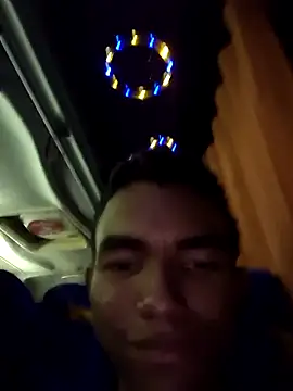 Reynold2608 online show from 4, 4, 2026