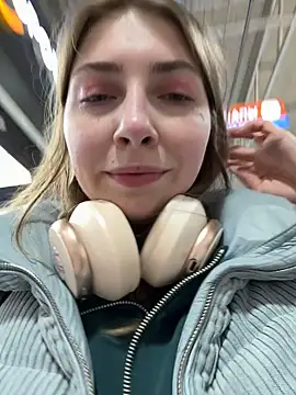 Sunny   Bunny online show from 18, 3, 2025