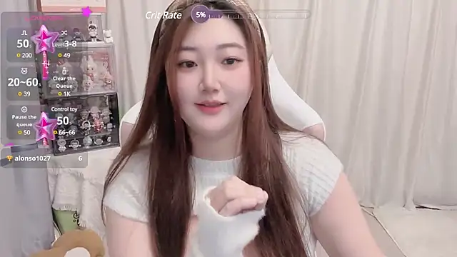 Snapshot of Stars_Elyn chatting on 13, 3, 2025 Stars Elyn online show from 13, 3, 2025