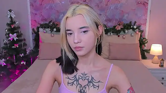 Snapshot of as1an_girlfriend chatting on 29, 12, 2024 as1an girlfriend online show from 29, 12, 2024