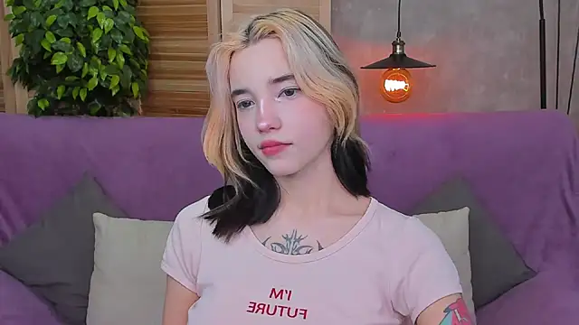 Snapshot of as1an_girlfriend chatting on 12, 1, 2025 as1an girlfriend online show from 12, 1, 2025