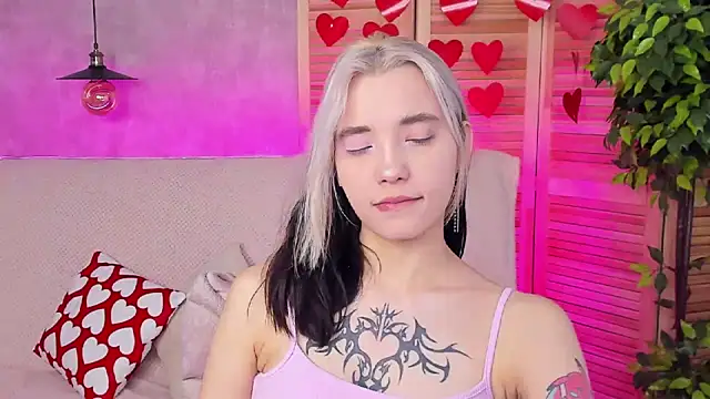 Snapshot of as1an_girlfriend chatting on 19, 2, 2025 as1an girlfriend online show from 19, 2, 2025