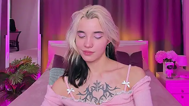 Snapshot of as1an_girlfriend chatting on 13, 3, 2025 as1an girlfriend online show from 13, 3, 2025