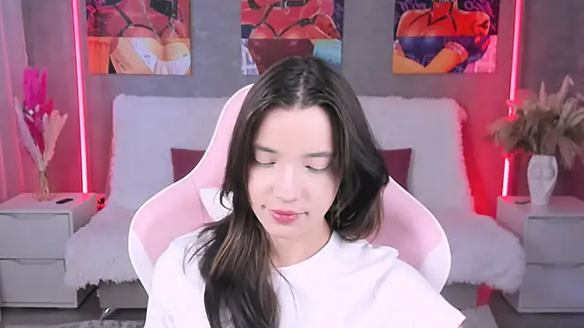 as1an girlfriend online show from 20, 5, 2026