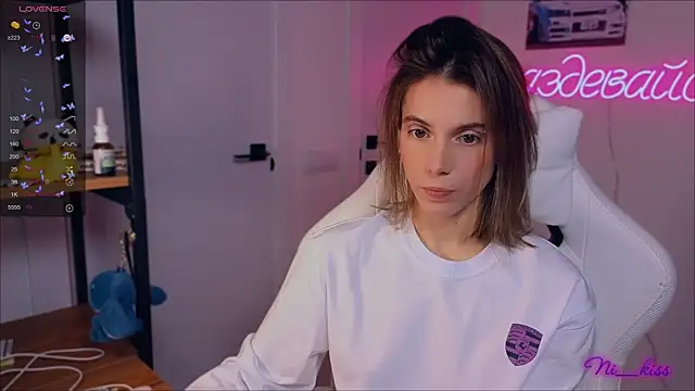  ni kiss online show from 19, 9, 2025