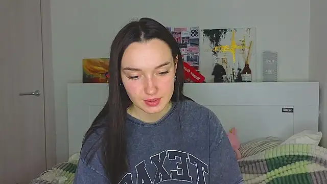 Snapshot of Wild_Sophie_ chatting on 3, 1, 2025 Wild Sophie online show from 3, 1, 2025