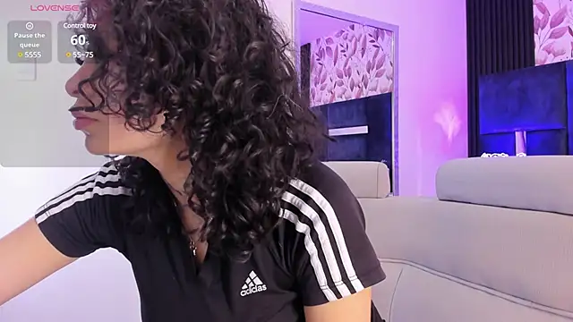 Snapshot of KatherineGomez chatting on 1, 2, 2025 KatherineGomez online show from 1, 2, 2025