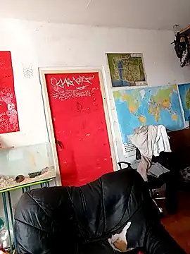 Ozomitro online show from 6, 3, 2025