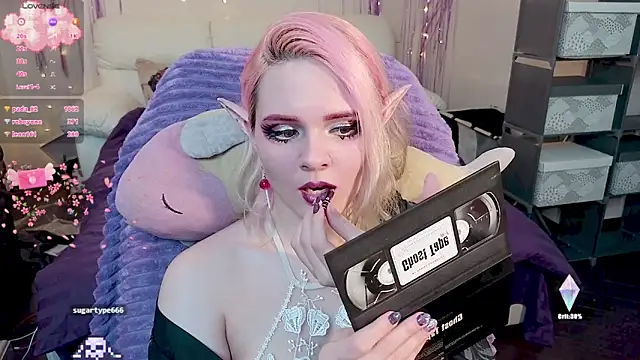 One Moment  online show from 18, 12, 2024