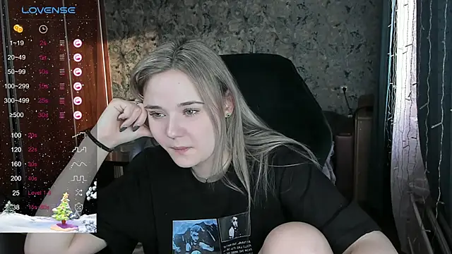 Snapshot of Your_small_bunny chatting on 19, 12, 2024 Your small bunny online show from 19, 12, 2024