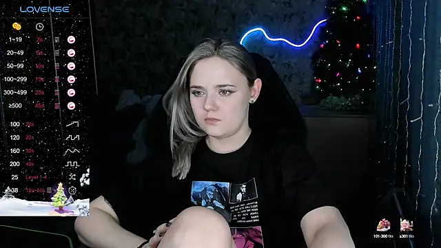 Snapshot of Your_small_bunny chatting on 22, 12, 2024 Your small bunny online show from 22, 12, 2024