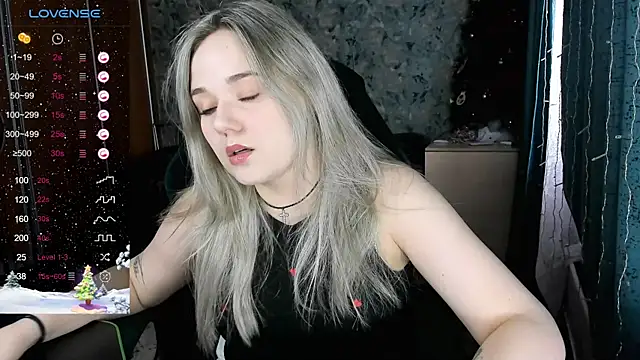 Snapshot of Your_small_bunny chatting on 9, 1, 2025 Your small bunny online show from 9, 1, 2025