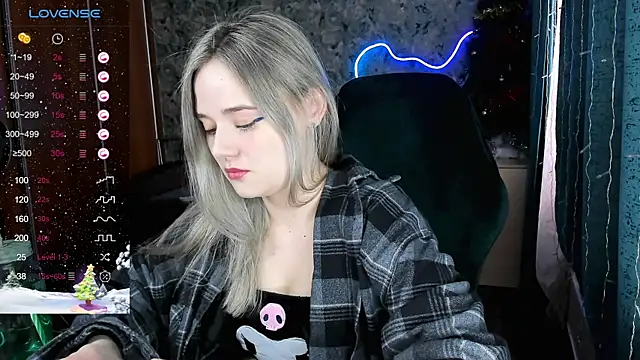 Snapshot of Your_small_bunny chatting on 12, 1, 2025 Your small bunny online show from 12, 1, 2025