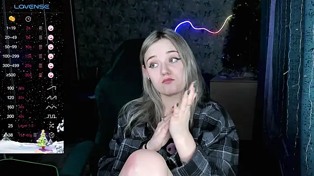 Snapshot of Your_small_bunny chatting on 12, 1, 2025 Your small bunny online show from 12, 1, 2025