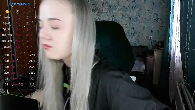 Snapshot of Your_small_bunny chatting on 27, 1, 2025 Your small bunny online show from 27, 1, 2025