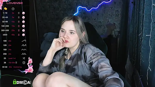 Snapshot of Your_small_bunny chatting on 13, 3, 2025 Your small bunny online show from 13, 3, 2025