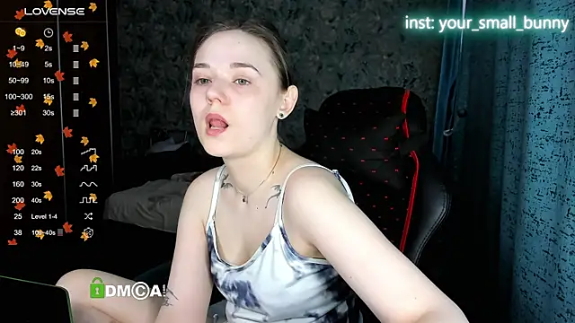 Snapshot of Your_small_bunny chatting on 26, 11, 2025 Your small bunny online show from 26, 11, 2025