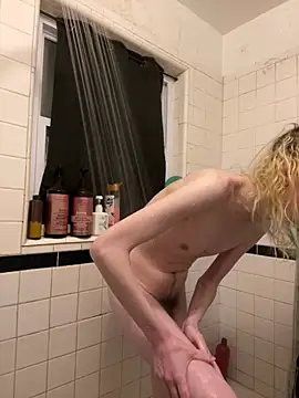 Snapshot of tallnerdyguy chatting on 5, 2, 2025 tallnerdyguy online show from 5, 2, 2025